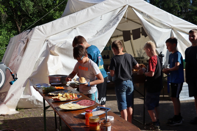 1 25 06 18 Zeltlager 001